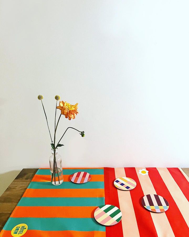 picture of Flower-Table-Plant-Vase-Rectangle-Flooring-Floor-Twig-Petal-810334731104790