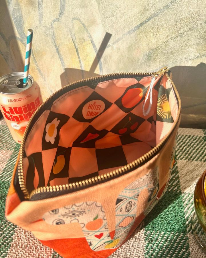 picture of Orange-Creative arts-Art-Bag-Pattern-Fashion accessory-Peach-Visual arts-Carmine-904905251647737